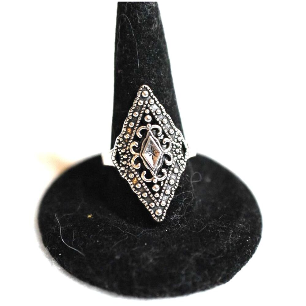 NWOT Diamond Shape Art Deco Silver Tone Size 7 Unisex Ring